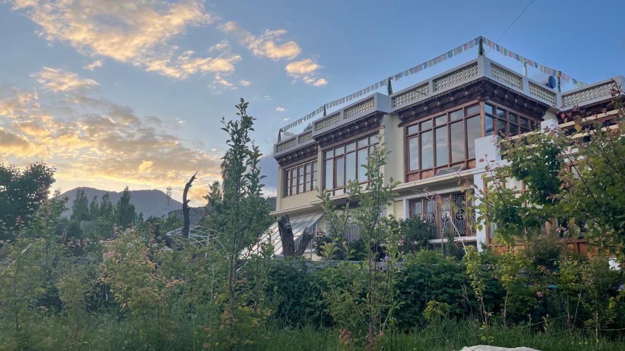 The Willow House Лех Экстерьер фото