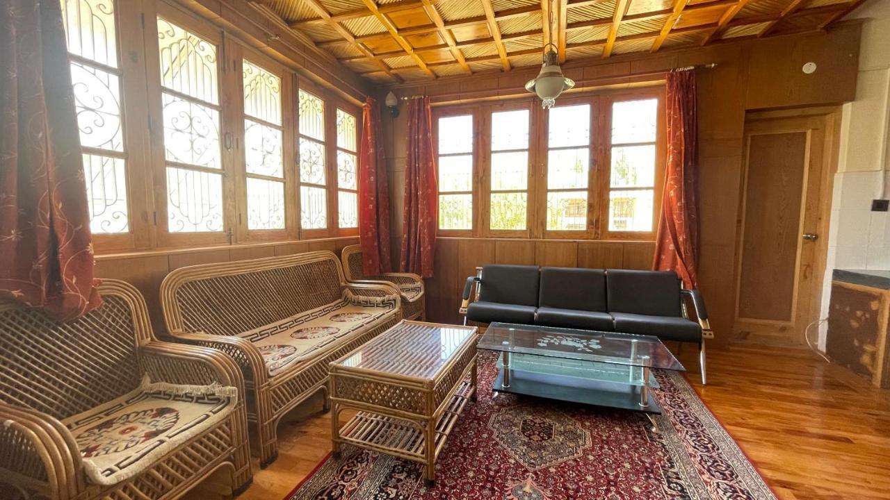 The Willow House Лех Экстерьер фото