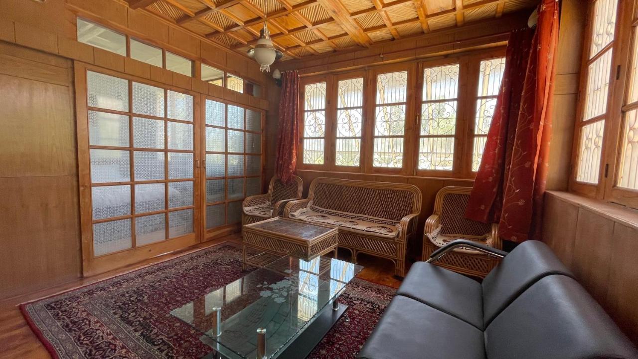 The Willow House Лех Экстерьер фото
